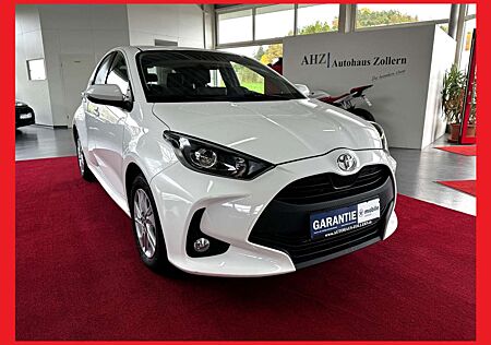 Toyota Yaris Tempomat Spurhalte CarPlay Rückfahrkamera