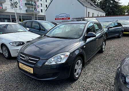 Kia Cee'd Ceed / 1.4 CVVT Attract TÜV NEU