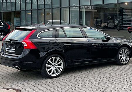 Volvo V60 D6 Twin Engine Geartronic Momentum