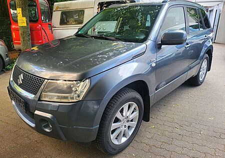 Suzuki Grand Vitara 1.9 DDiS DPF 129PS 4X4 NAVI SCHIEBEDACH KLIMAAUT.