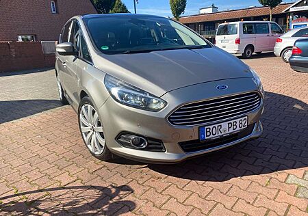 Ford S-Max Diesel 2.0 TDCi Allrad Titanium