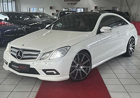 Mercedes-Benz E 250 CDI BlueEfficiency Amg Paket Amg Leder+PanoramaSD+