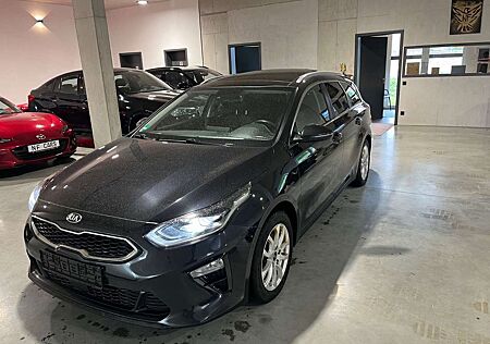 Kia XCeed Ceed SW / cee'd SW Ceed Sportswagon Platinum Edition 1.6CRDI SW,8-f