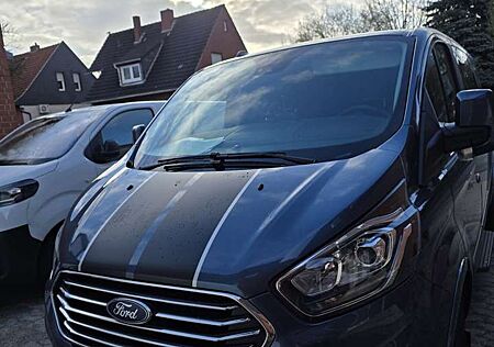 Ford Tourneo Custom 320 L2H1 VA Autm. Titanium