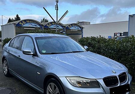 BMW 318i 318 Edition Lifestyle