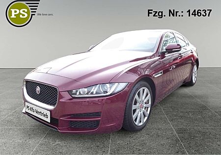 Jaguar XE 2.0 Pure Navi PDC Kamera Klimaautomatik Xenon
