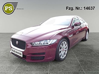 Jaguar XE 2.0 Pure Navi PDC Kamera Klimaautomatik Xenon