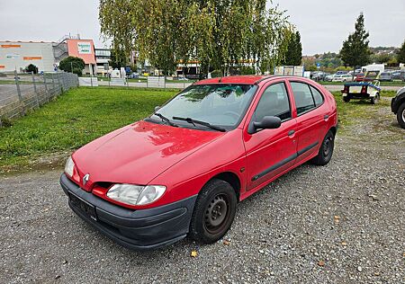 Renault Megane 1.6 Century RN