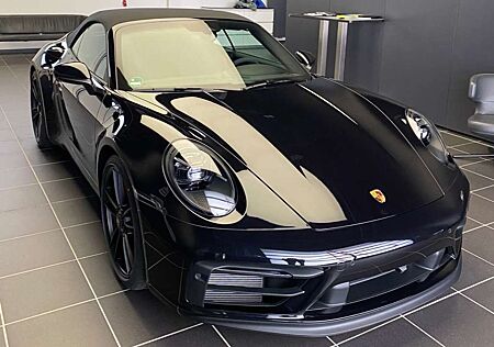 Porsche 992 911 Carrera Cabrio 4 GTS PDK