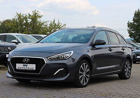 Hyundai i30 1.4/SHEFT/RCAM/NAVI/SHZ/BT/LED/PANO/