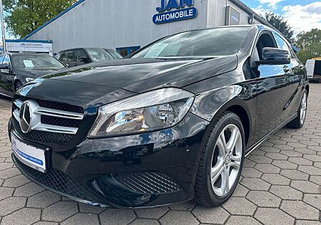 Mercedes-Benz A 200 Automatik Panorama PDC AHK H&K Sound