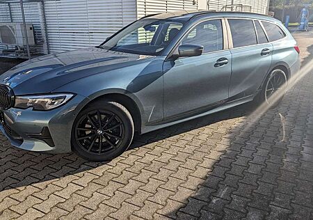 BMW 318d 318 Touring Aut. G21 fast Vollausstattung!