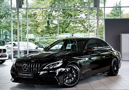 Mercedes-Benz C 63 AMG Limousine 2.H 19 *S-Abgas*Night*Carbon