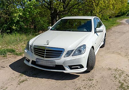 Mercedes-Benz E 200 CGI BlueEFFICIENCY Automatik Avantgarde