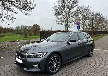 BMW 330 d xDrive Line Navi Leder Harmon Kardon