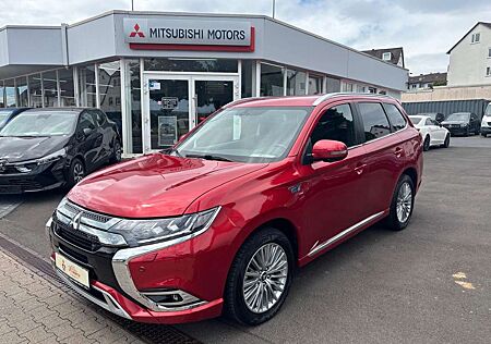 Mitsubishi Outlander Plug-in Hybrid PLUS mit Intro-Paket