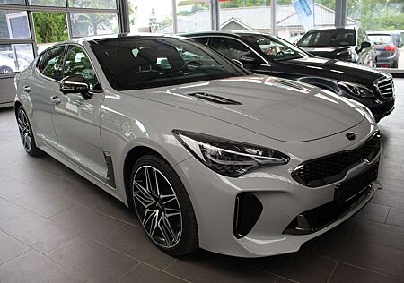 Kia Stinger 3.3 T-GDI GT 4WD (Glasdach, Bastuck)