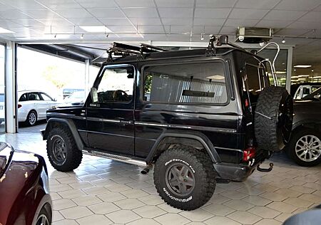 Mercedes-Benz G 230
