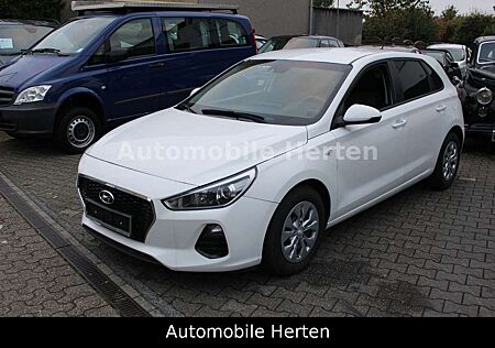 Hyundai i30 1.4 Pure*KLIMA*PDC*MFL*36000KM!