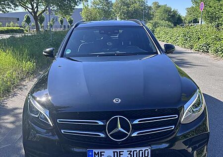 Mercedes-Benz GLC 300 4Matic (253.949) AMG LINE
