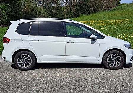VW Touran Volkswagen 1.4 TSI (BlueMotion Technology) SOUND