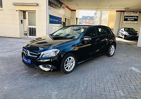 Mercedes-Benz A 180 gebraucht kaufen Mercedes-Benz A 180 CDI / d BlueEfficiency(176.012)KLIMAAUT+NAVI