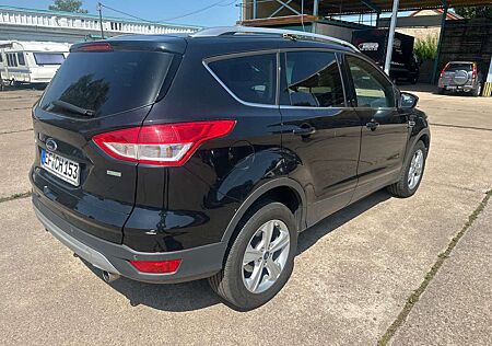 Ford Kuga 1.6 EcoBoost 2x4 SYNC
