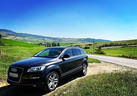 Audi Q7 3.0 TDI DPF quattro tiptronic