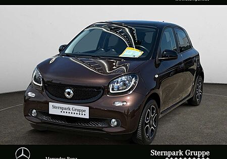 Smart ForFour prime 66 KW LEDER*NAVI*KAMERA*PANO*SHZ BC