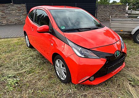 Toyota Aygo x-play touch