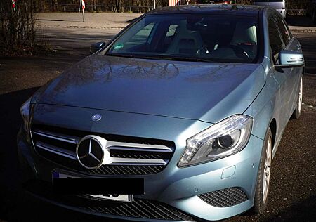 Mercedes-Benz A 250 4Matic 7G-DCT