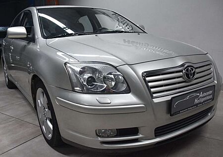 Toyota Avensis 2.0 Executive Lim. Leder Navi SHZ PDC