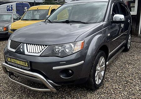 Mitsubishi Outlander 2.2 DI-D 4WD Instyle-1Vorbesitzer-7Sitzer