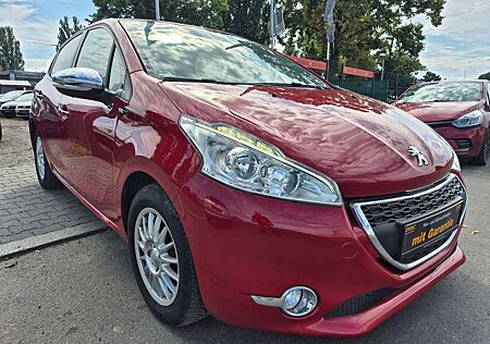 Peugeot 208 PureTech 82 Style Navigation Multifunktion LED