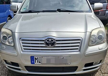 Toyota Avensis 1.8 VVT-i Combi ,1HAND