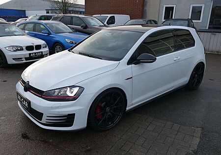 VW Golf GTI Volkswagen Performance BlueMotion Technology DSG