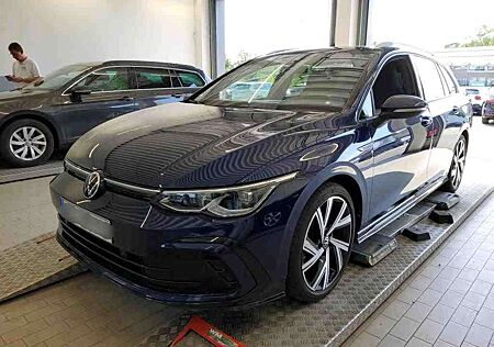 VW Golf Volkswagen VIII Variant R-Line 1.5 eTSI DSG
