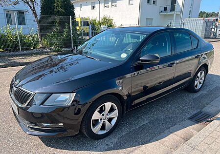 Skoda Octavia Limo Ambition *1,6 *AUTOMATIK*