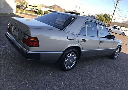 Mercedes-Benz E 400 400 E