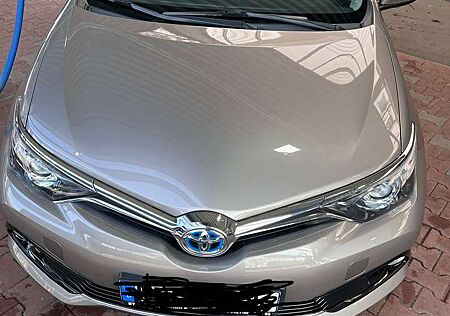 Toyota Auris Hybrid Design Edition