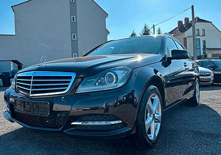 Mercedes-Benz C 220 T CDI BE 7G AHK + BI-XENON + SHZ + TEMP