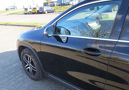 Mercedes-Benz GLA 180 GLA 7G-DCT Progressive