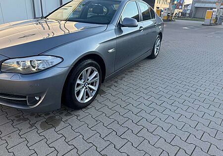 BMW 523i 523