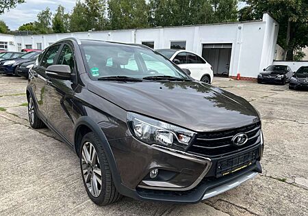 Lada Vesta 1.6 aus 1. HAND, TÜV NEU