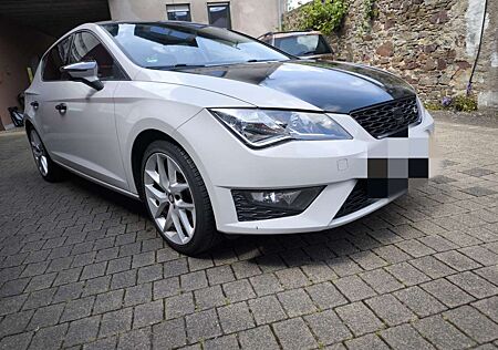 Seat Leon FR. Vollfoliert