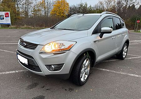 Ford Kuga 2.0 TDCi 2x4 Titanium