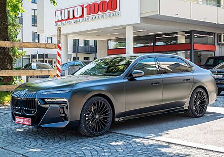 BMW 740 d xDrive M, Full Option, Fond-Entertainment