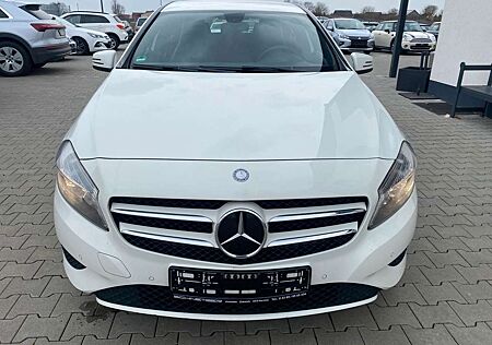 Mercedes-Benz A 180 BlueEfficiency|SPORT|ParkAssis|SZH|PDC|