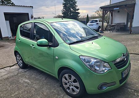 Opel Agila 1.2 16 V Comfort