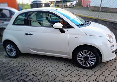Fiat 500 Lounge 1.2 Einparkhilfe Bluetooth Panoramadach